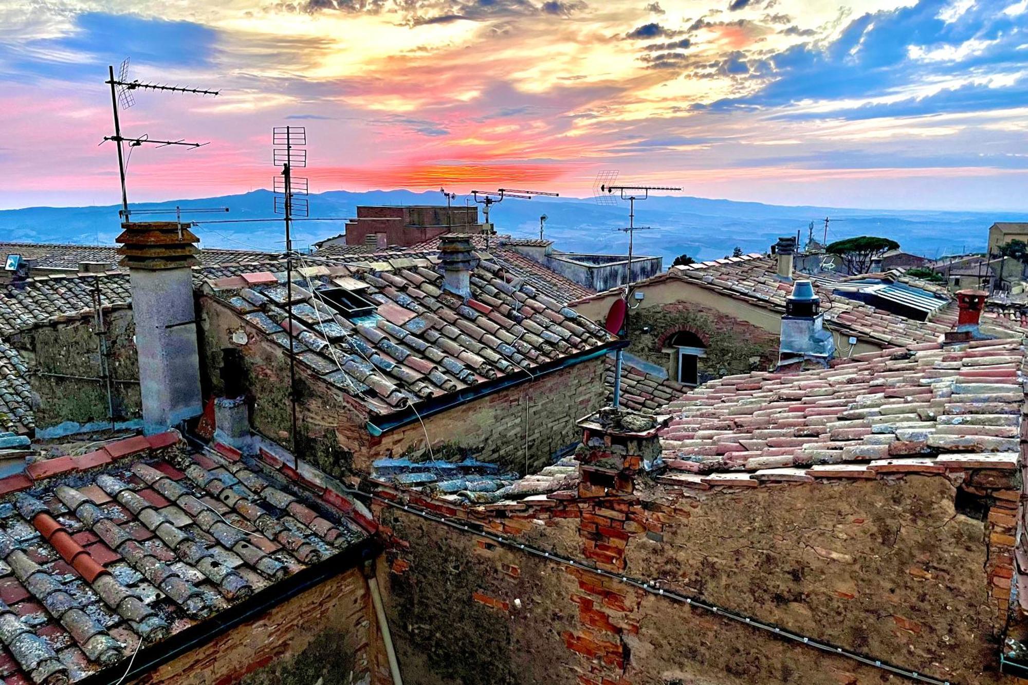 The Walkable Volterra Rooftop Suite Extérieur photo